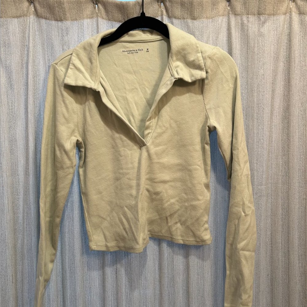 Abercrombie Cropped Collared Long Sleeve
